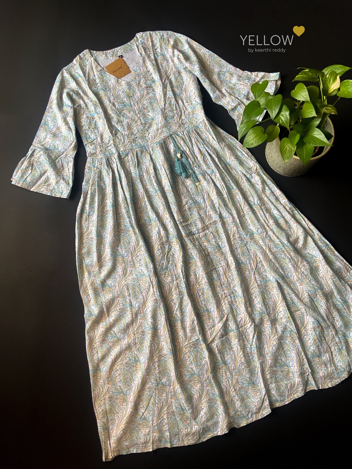 PRINTS OF PAISLEY !
