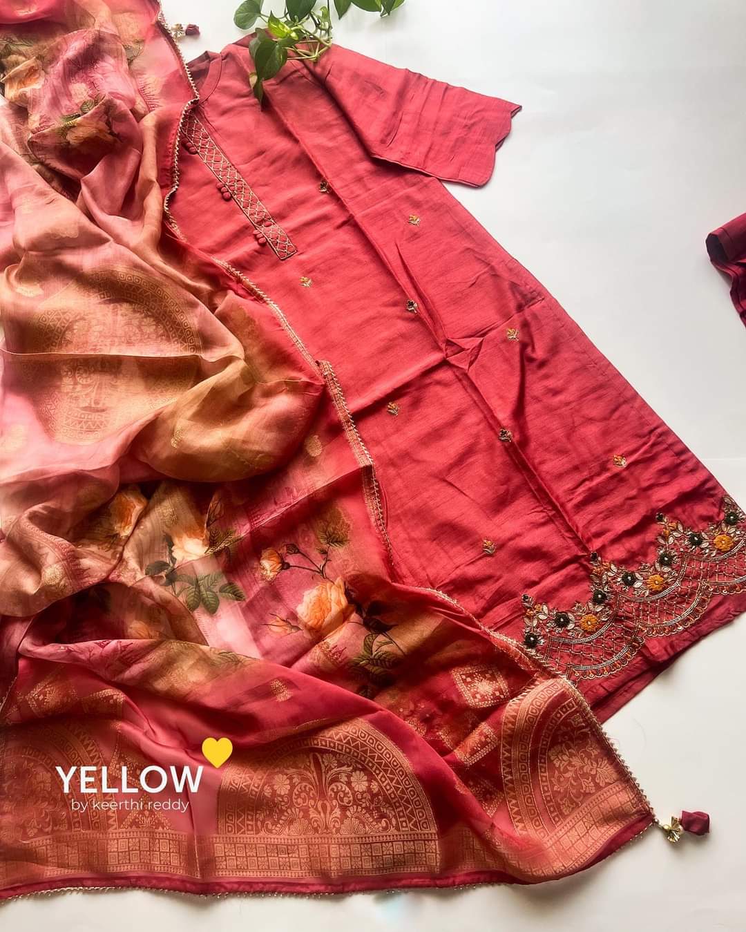 MUSLIN HANDWORKED SUIT SET WITH ORAGANZA FLORAL DUPATTA