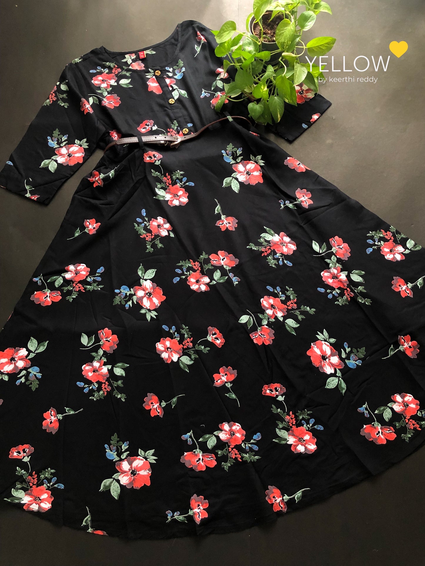 BLACK FLORAL GOWN