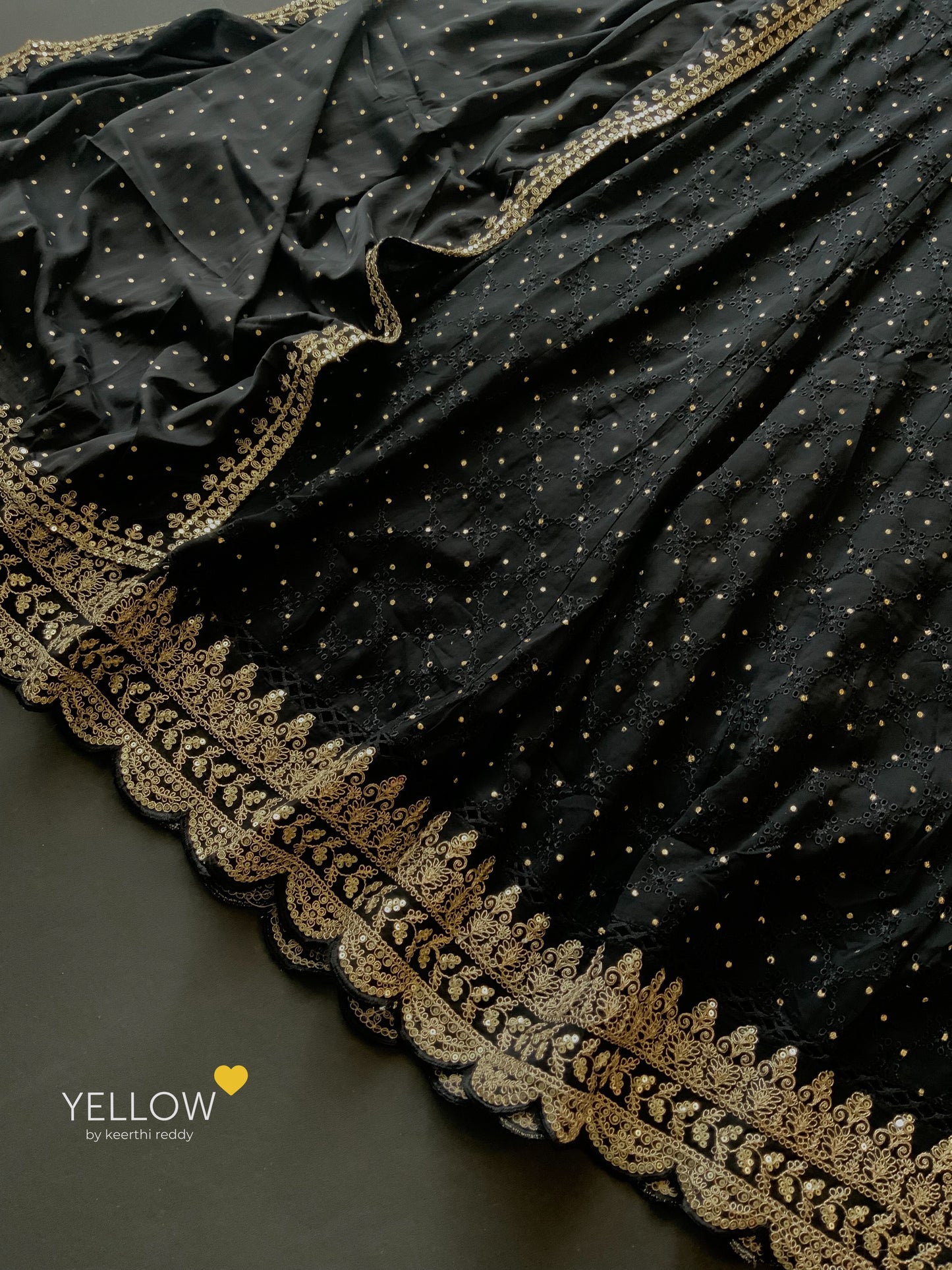 GOLDEN MOMENT ! - BLACK