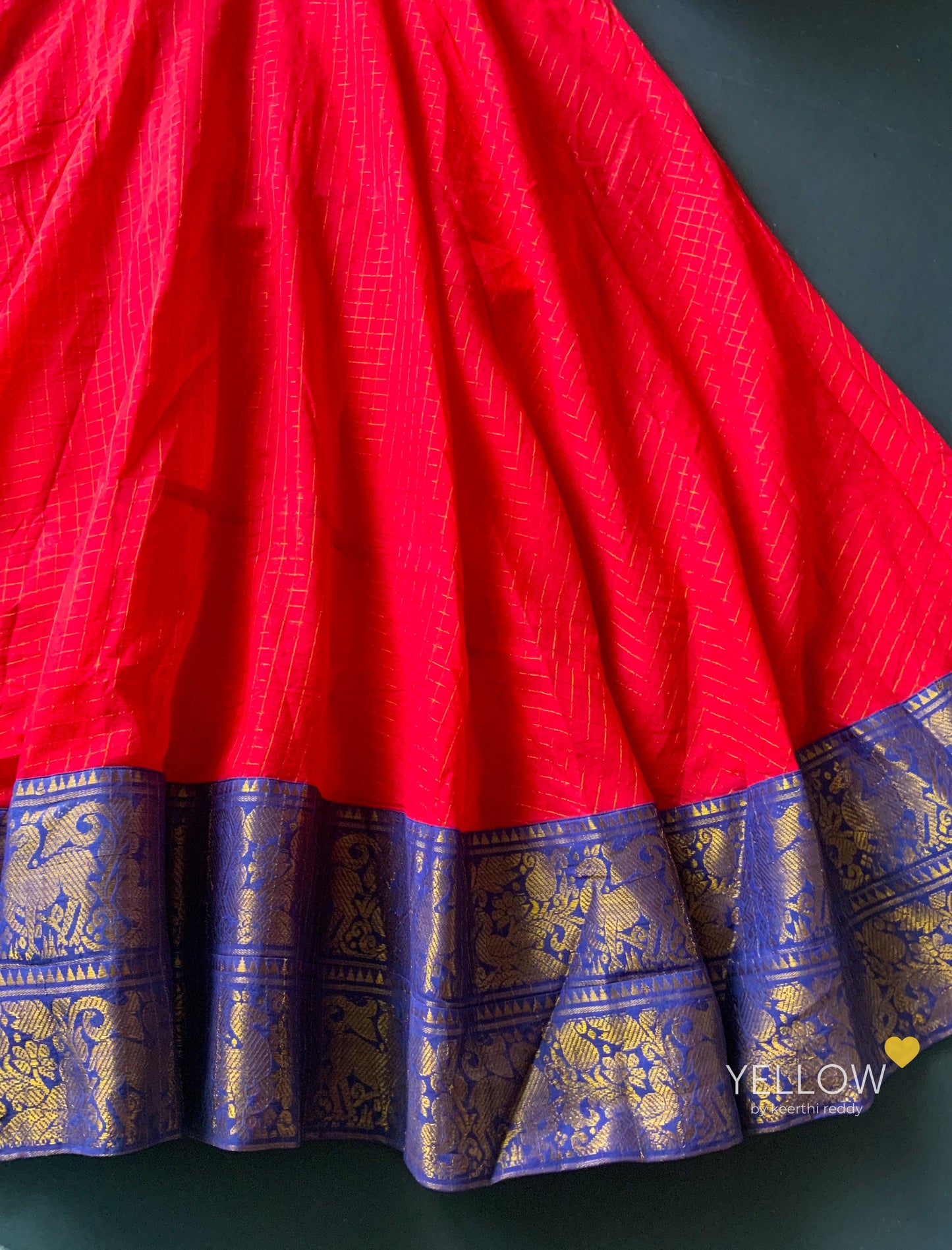 TRADITIONAL HANDLOOM CHECKS GOWN