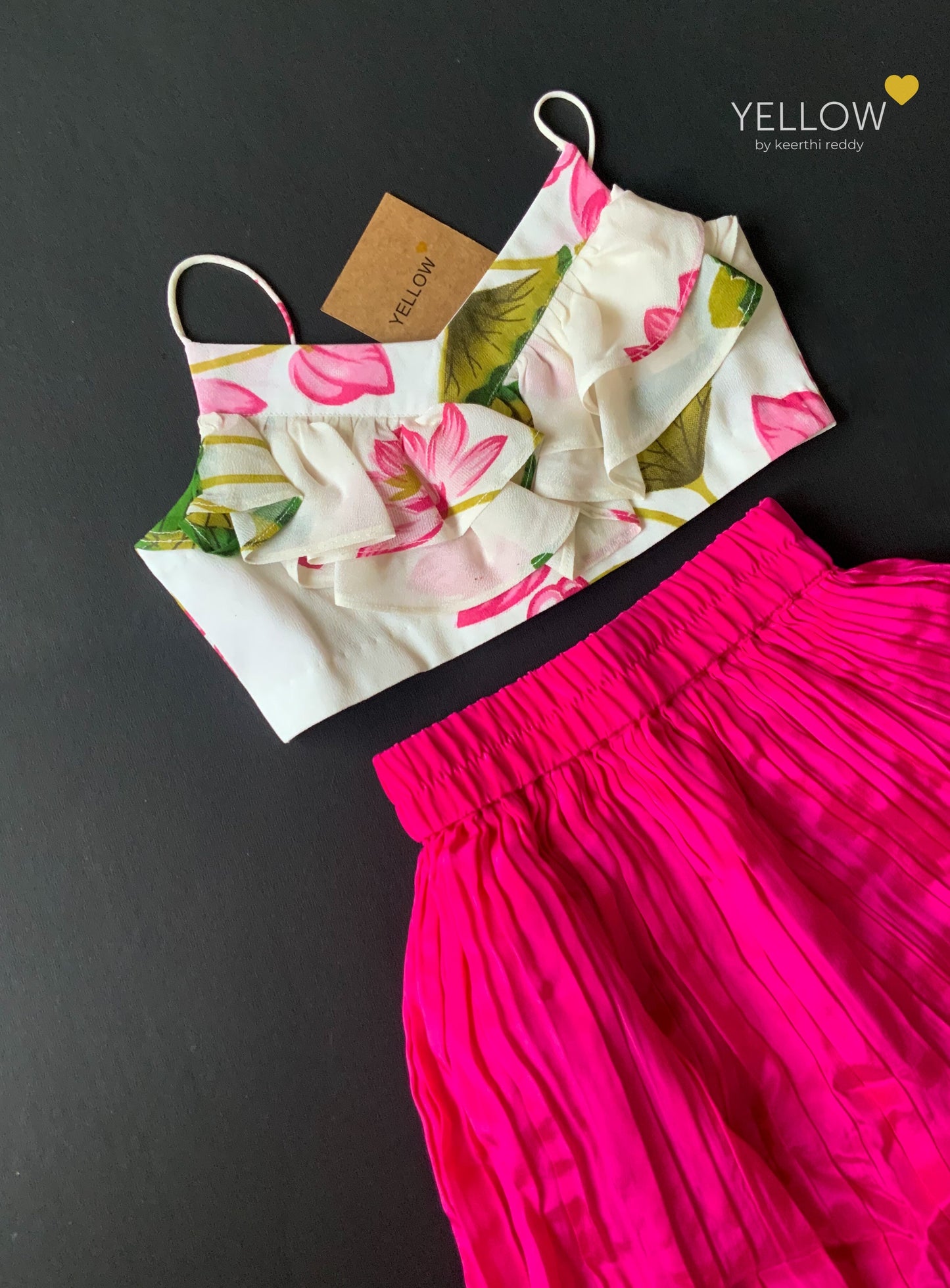 FLORAL CROPTOP SKIRT