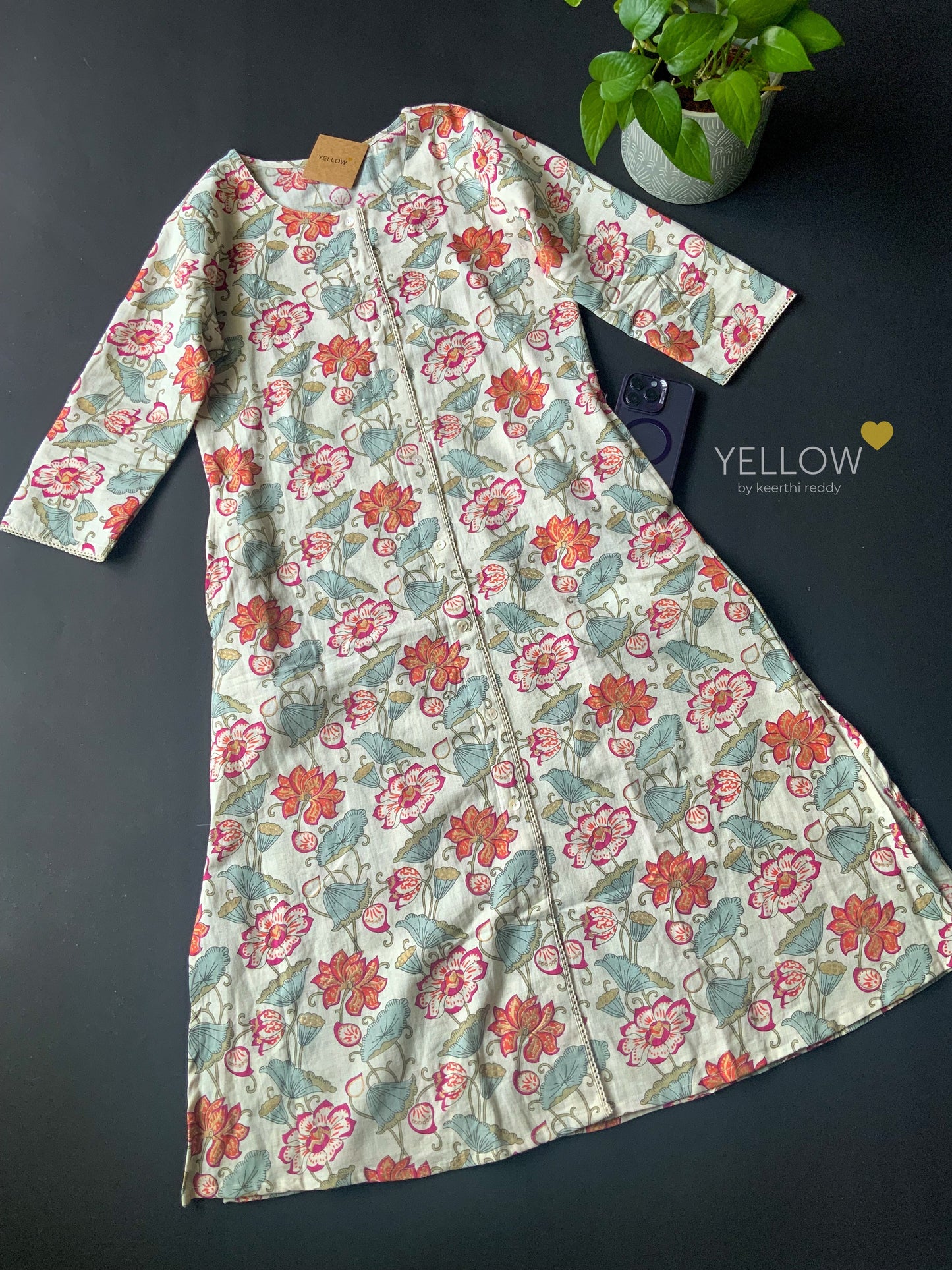 CREAMY FLORALS !
