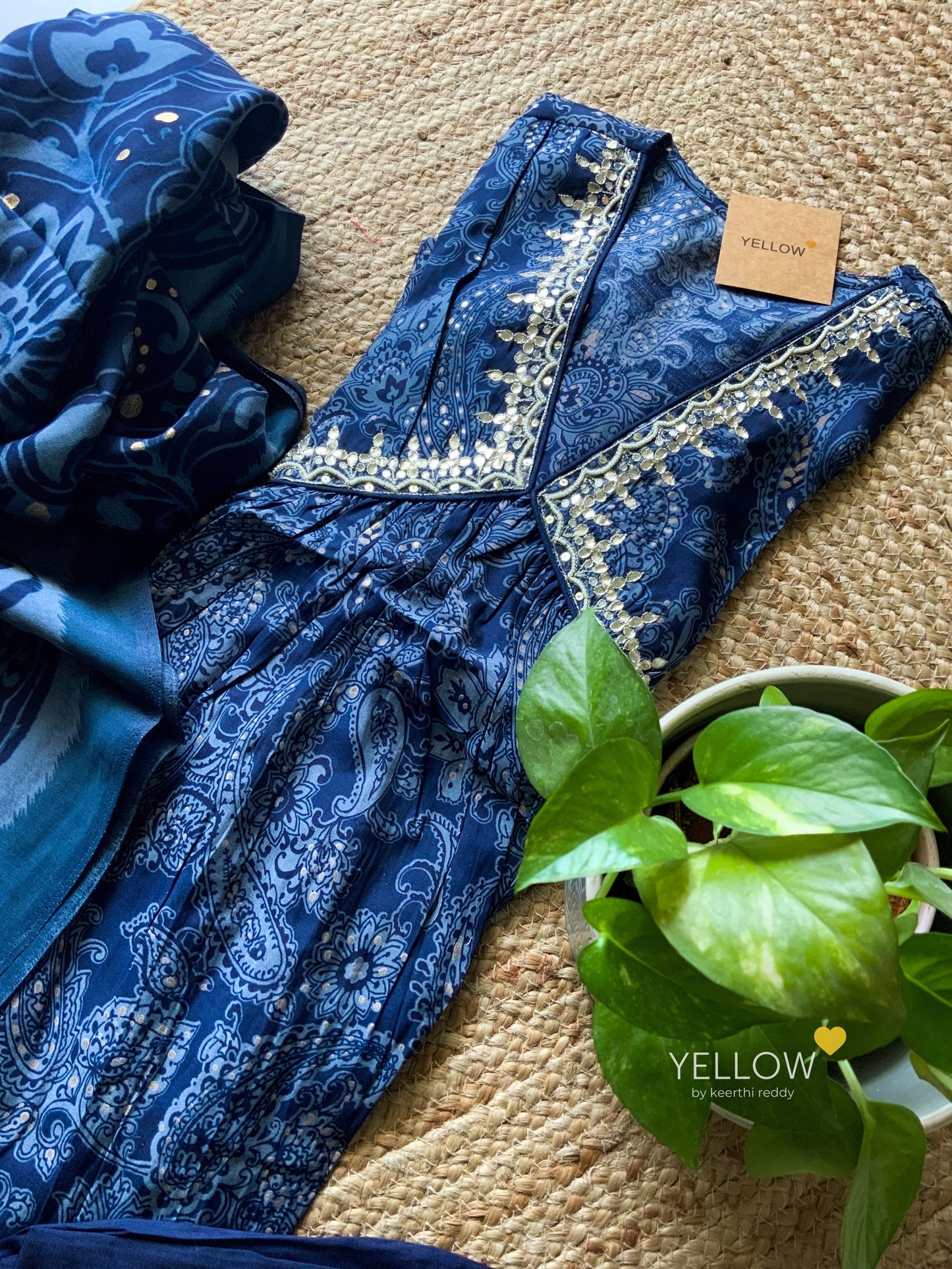 PAISLEY CHARM