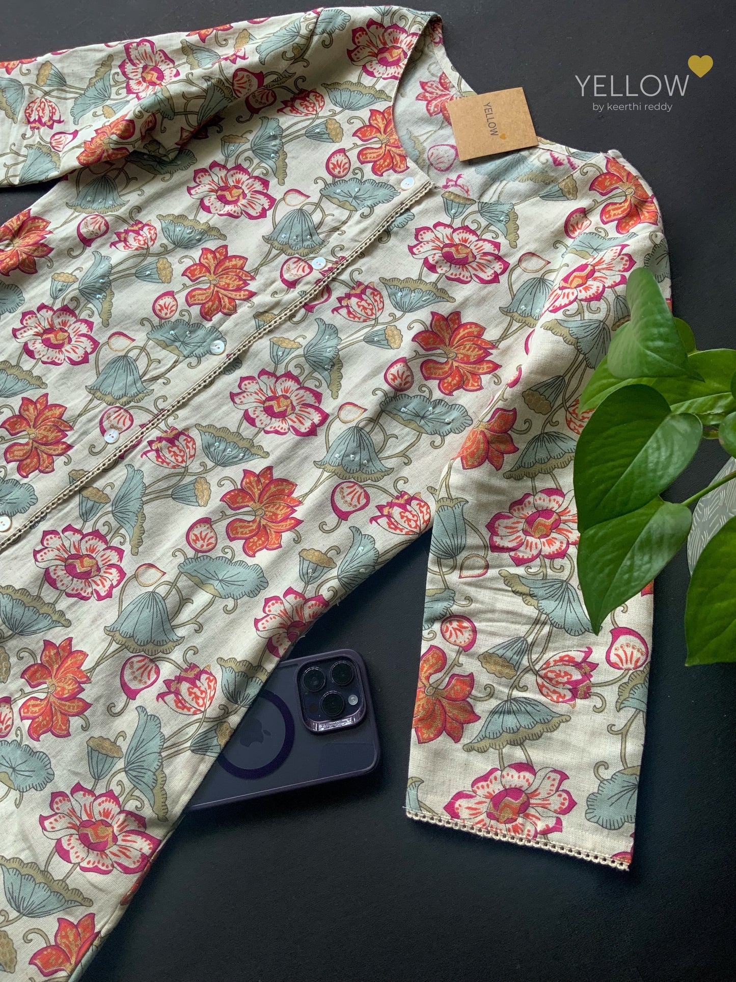 CREAMY FLORALS !