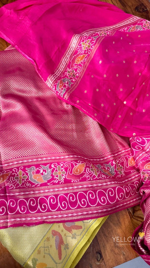 Moonga Banaras with paithani woven border