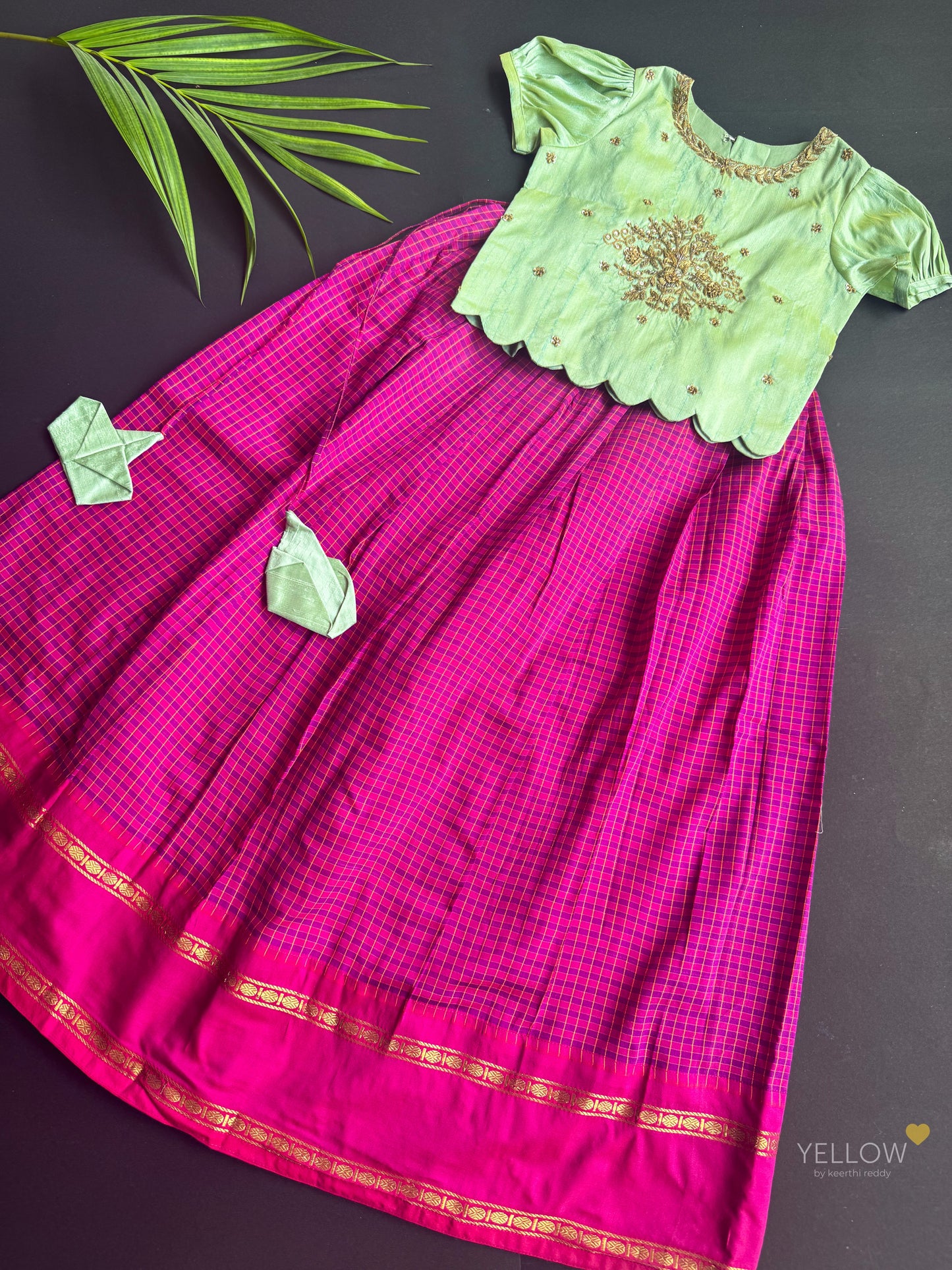 Kids ethnic lehenga