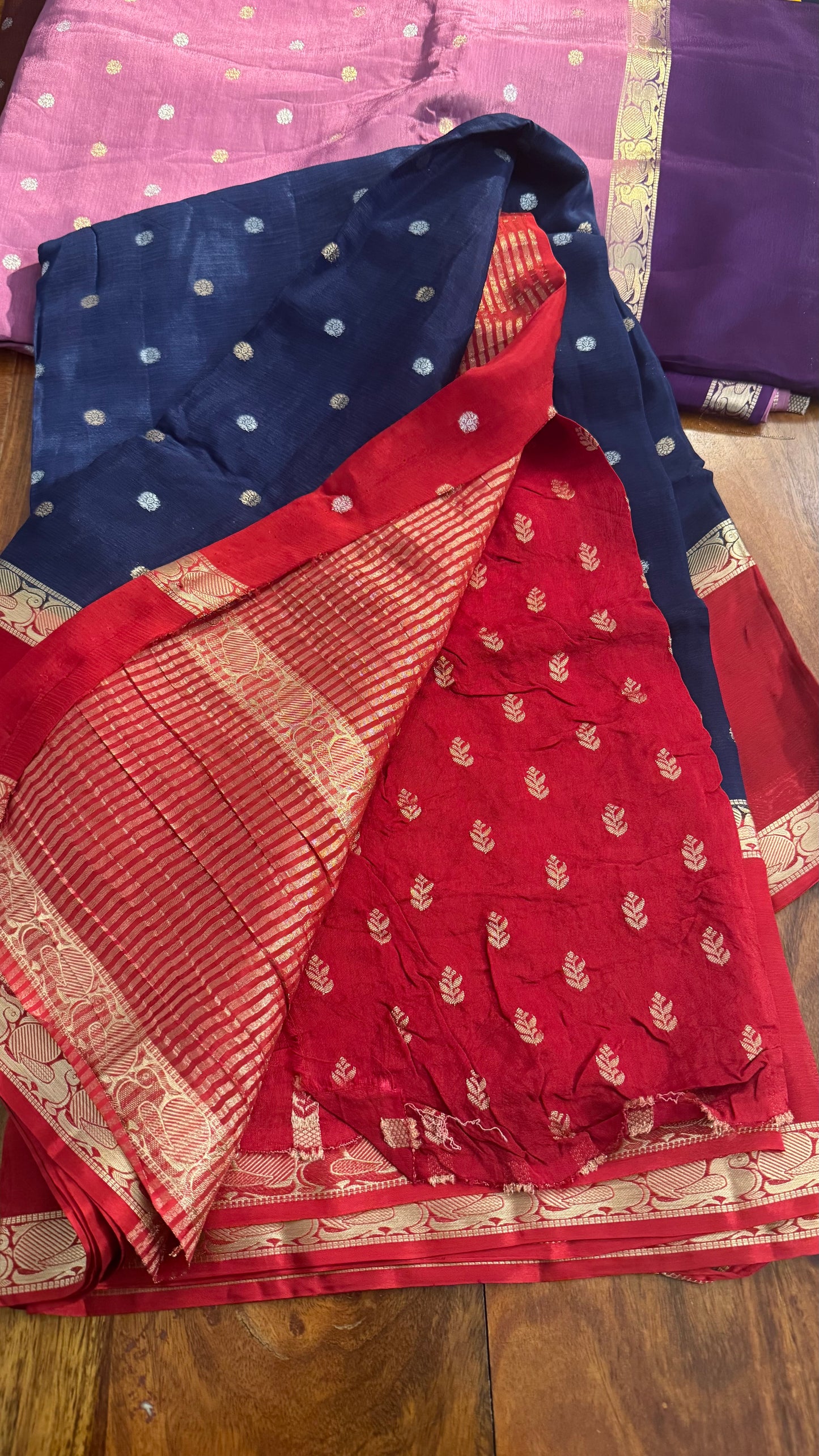 CRAPE SAREES WITH VINTAGE BORDERS